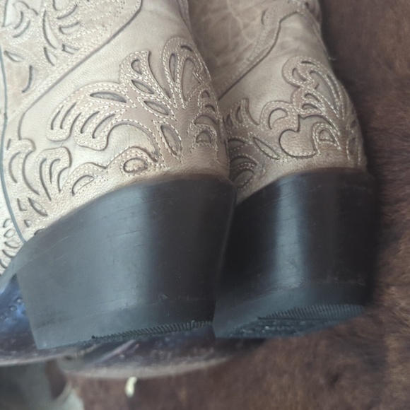 CORRAL G1388 ladies floral cut-out leather snip toe cowgirl boots sz8.5 like new - Picture 14 of 16